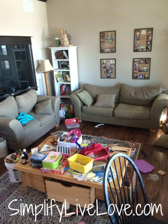 A Day in the Beautiful Mess of a Multi-Age Homeschool the mess #SweepTheMess #CollectiveBias #ad