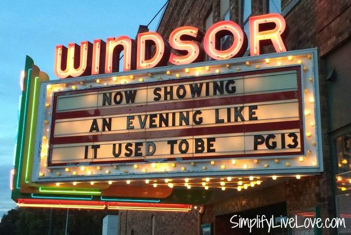 Windsor Theater in Hampton Iowa