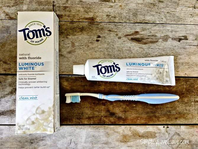 Tom’s of Maine Luminous White Toothpaste