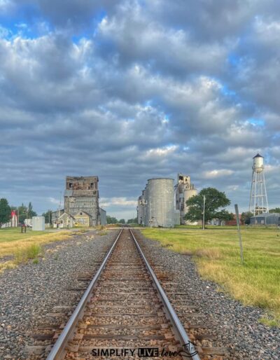 13 Best Haunted Sites on an Epic Kansas Road Trip - Simplify, Live, Love