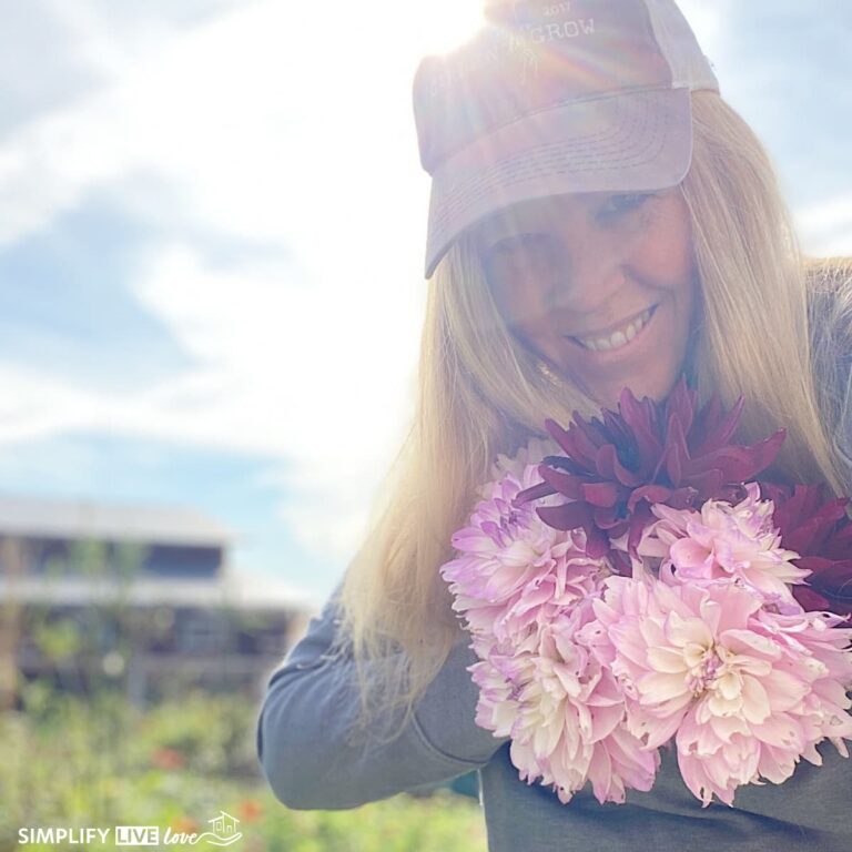 How to Grow a Beautiful Cut Flower Garden - Simplify, Live, Love