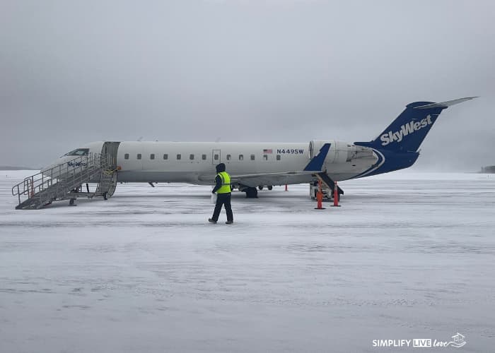 sky west plane at icy CMX airport