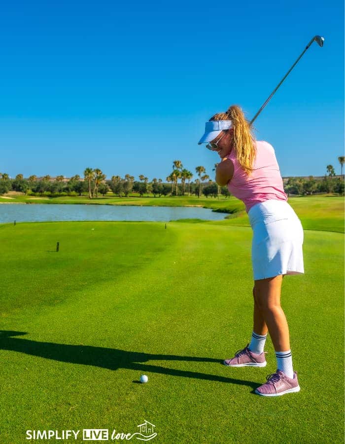 female golfer in florida