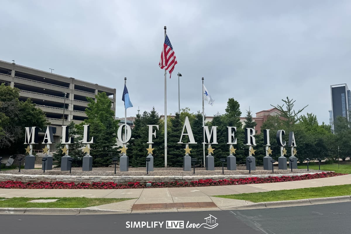 mall of america sign