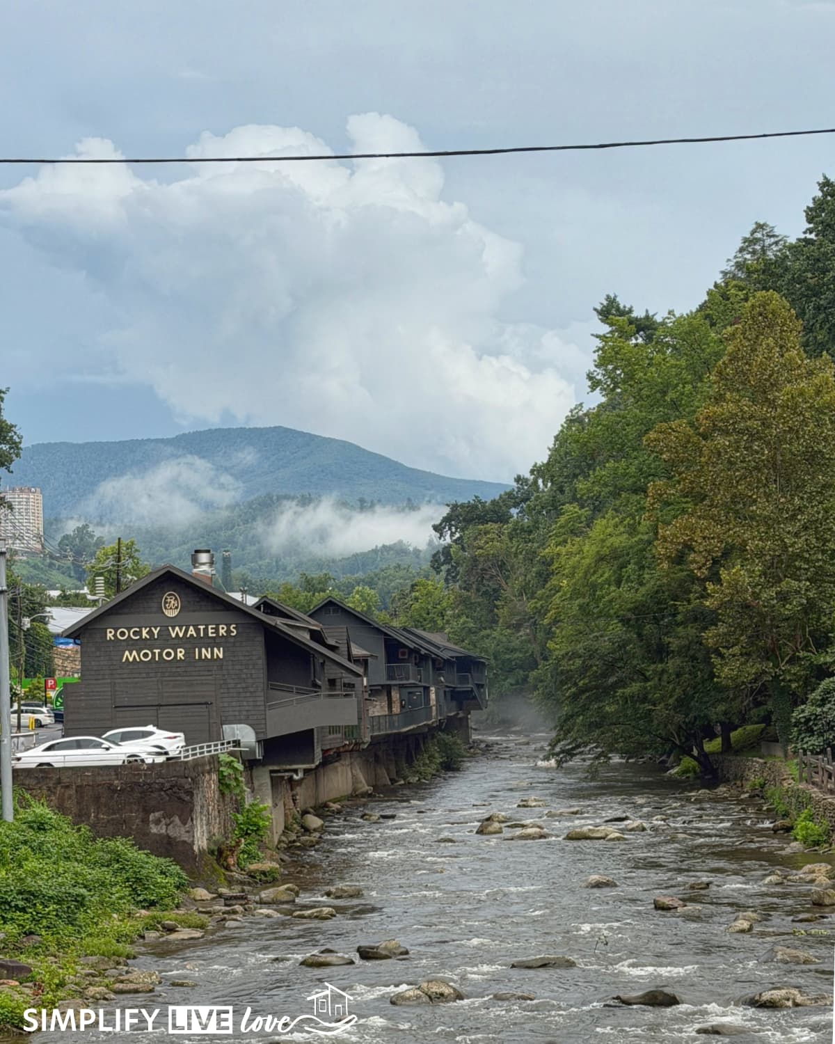 Rocky Waters Motor Inn Gatlinburg